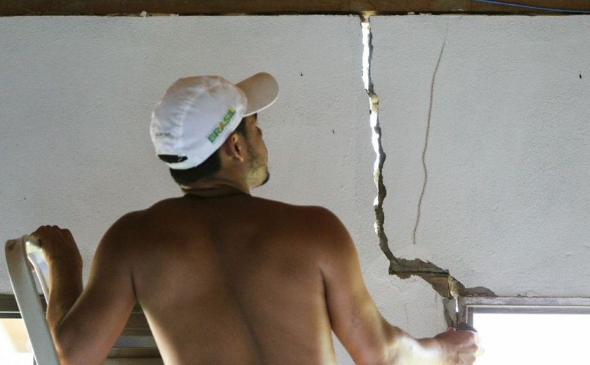 Construtora se compromete a consertar casas de indígenas em Porto Real do Colégio