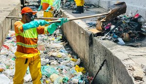 Limpeza nos canais da capital retira mais de 1.500 toneladas de resíduos