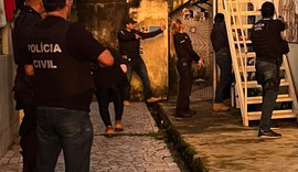 Polícia Civil prende dois foragidos condenados por crimes de homicídio em Maceió
