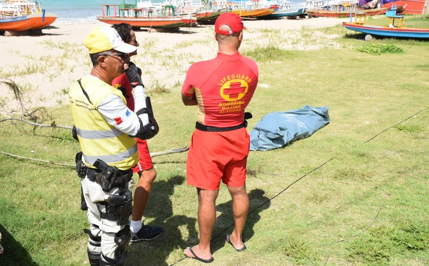 Corpo do sexo masculino é encontrado na Praia de Pajuçara em estado avançado de decomposição