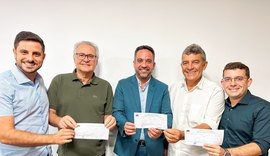 Paulo e Renan filiam mais três prefeitos ao MDB Alagoas