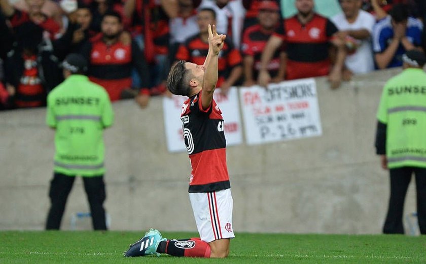 Flamengo vence o Botafogo no Maracanã e está na final da Copa do Brasil