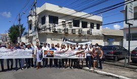 Candidatos aprovados cobram convocação do Estado