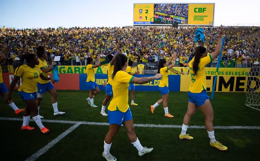 Seleção feminina é convocada para amistosos contra o Japão e Marta está de volta