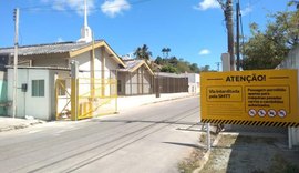 O que é o sal-gema e por que sua extração gerou problemas em Maceió?