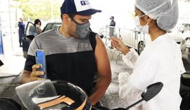 Maceió inicia vacinação para pessoas com 36 anos acima nesta sexta-feira (16)