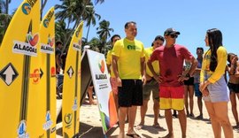 Renan Filho entrega equipamentos para a prática do surf em Garça Torta