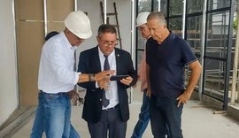 PGJ Márcio Roberto visita obras das futuras instalações do MP/AL em Palmeira dos Índios