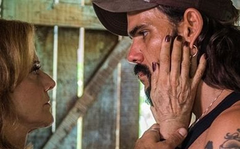 'O Outro Lado do Paraíso': Mariano descobre segredo de Sophia e é assassinado