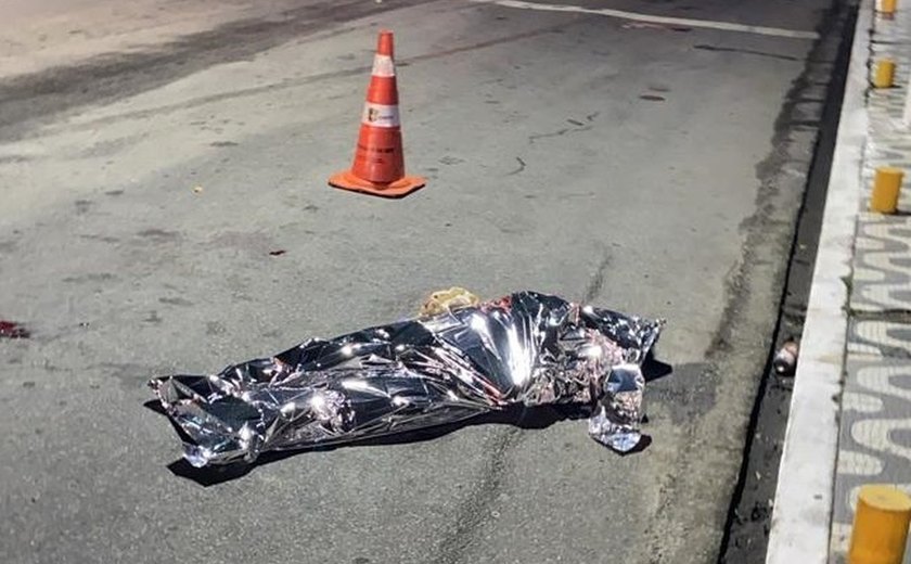 Idosa morre atropelada e motorista foge em Maceió