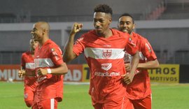 Galo goleia o Operário e entra na briga pelo G4 da Série B