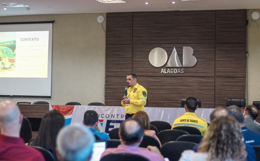 Agente cita sensibilização como crucial na educação para o trânsito