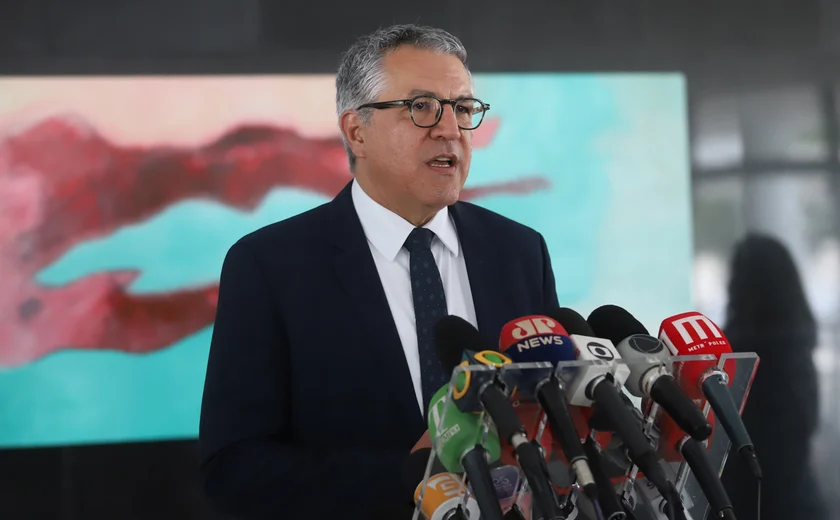 Padilha reafirma compromisso do governo em aumentar a arrecadação