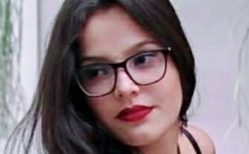 'BBB 17': Torcida de Emilly faz campanha nas redes sociais com a hashtag #ForaDaniel