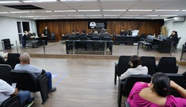 Farmacêutica foi agredida dentro de veículo antes de ser morta a pedradas, relata testemunha