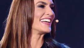 Ticiana Villas Boas se queima com a família Abravanel