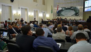 Canal do Sertão: agricultores e produtores lotam plenário da ALE e cobram funcionalidade