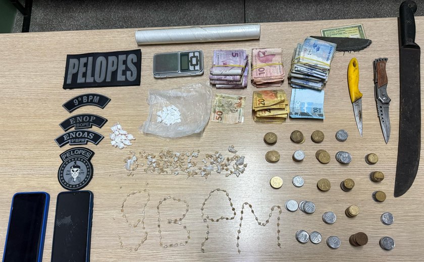 Casal é preso com drogas, armas brancas e máquina caça-níquel em Delmiro Gouveia