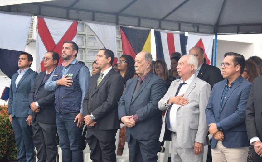 Diretor de Comunicação do TCE/AL recebe medalha 'Amigo da Marinha'