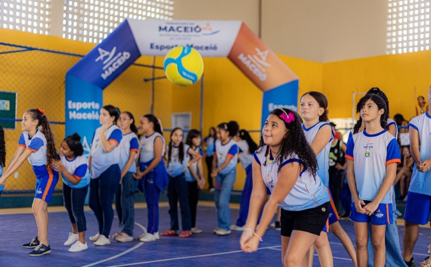 'Contraturno Campeão' vai atender mais de mil estudantes