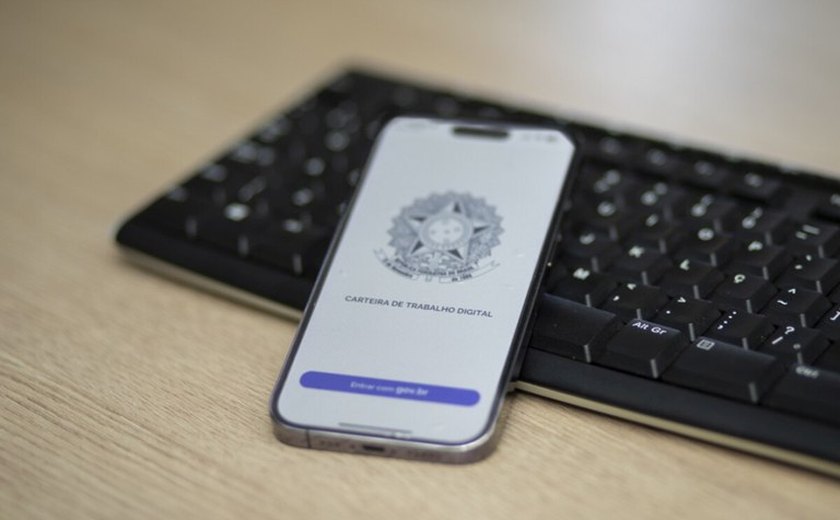 Em nove meses, Brasil gera 1,7 milhão de empregos com carteira assinada