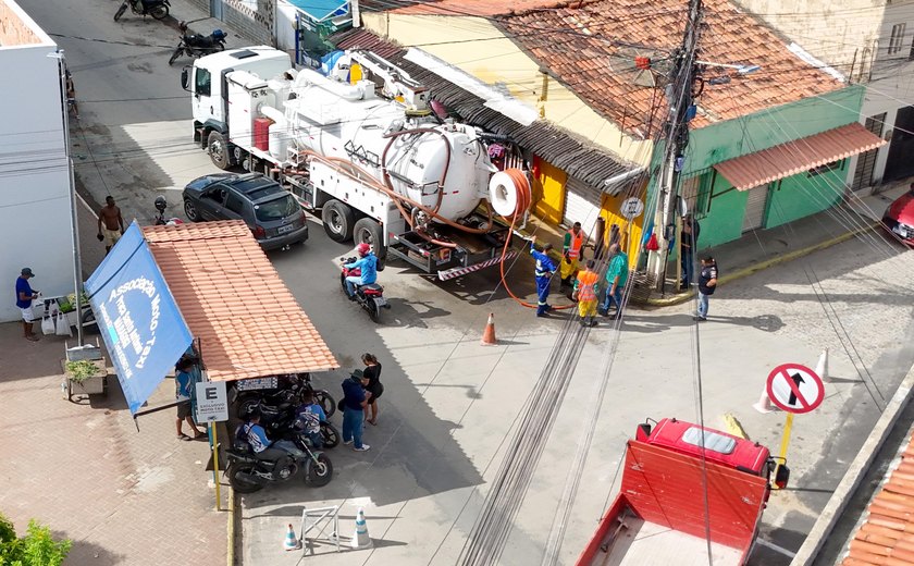 Prefeitura de Maragogi inicia operação de limpeza e desobstrução de bueiros com tecnologia inovadora
