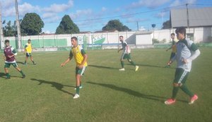 Coruripe encerra semana de trabalhos para jogo contra o CSA com recreativo no Gersão