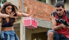 'A Força do Querer': Bibi avança em traficante e evita tiro em Caio