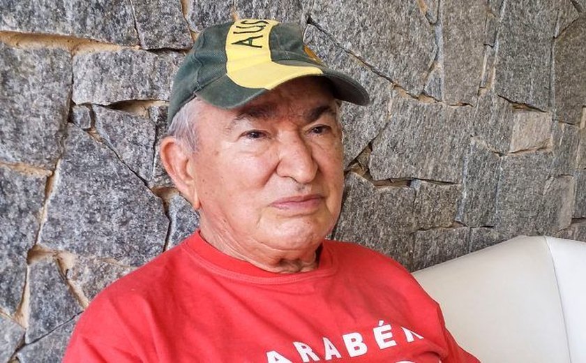 Morre o comunicador Luiz de Barros aos 89 anos