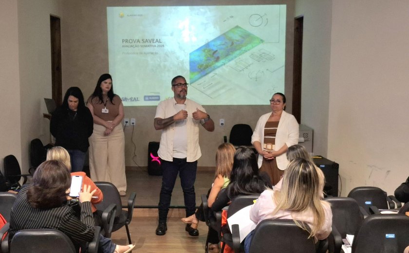 Seduc promove capacitação para aplicação da prova Saveal 2025