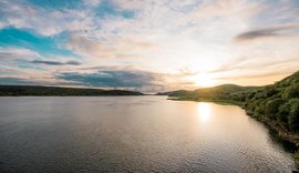 Casal abastece 39 cidades do Sertão e Agreste através do símbolo nordestino, o Velho Chico