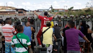 Ajuda humanitária cruza fronteira de Brasil com Venezuela, diz Araújo