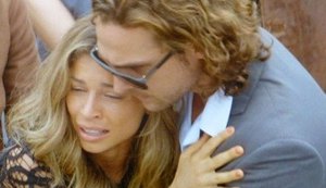 'Flor do Caribe': Vem por aí! Ester descobre que está grávida de Cassiano