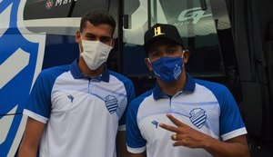 Mozart relaciona 22 jogadores e CSA embarca para enfrentar o Vitória em Salvador