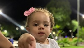 Sem remédio, bebê sofre e pode morrer