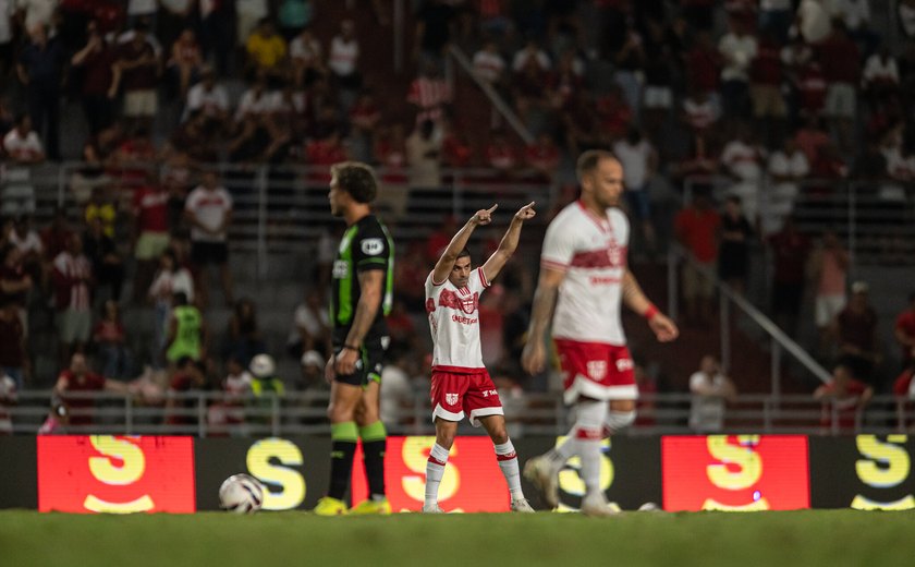 CRB perde para o América-MG de virada e posição no G4 fica ameaçada