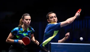 Hugo Calderano e Bruna Takahashi vão à final de torneio na Eslovênia