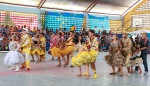 Festejos juninos integram famílias e comunidade em escolas da rede estadual