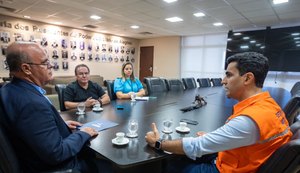 Prefeito JHC se reúne com presidente do TJ/AL para apresentar atualizações sobre região do Mutange