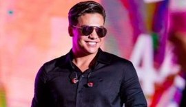 'A Força do Querer': Rubinho ostenta com show de Safadão em festa para Bibi