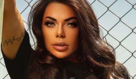 Ex-Miss Bumbum, Suzy Cortez vende água que tomou banho por R$ 40 mil