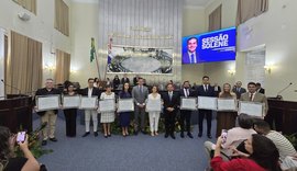 Profissionais que atuaram na pandemia são agraciados com a comenda Doutor Hélvio Auto