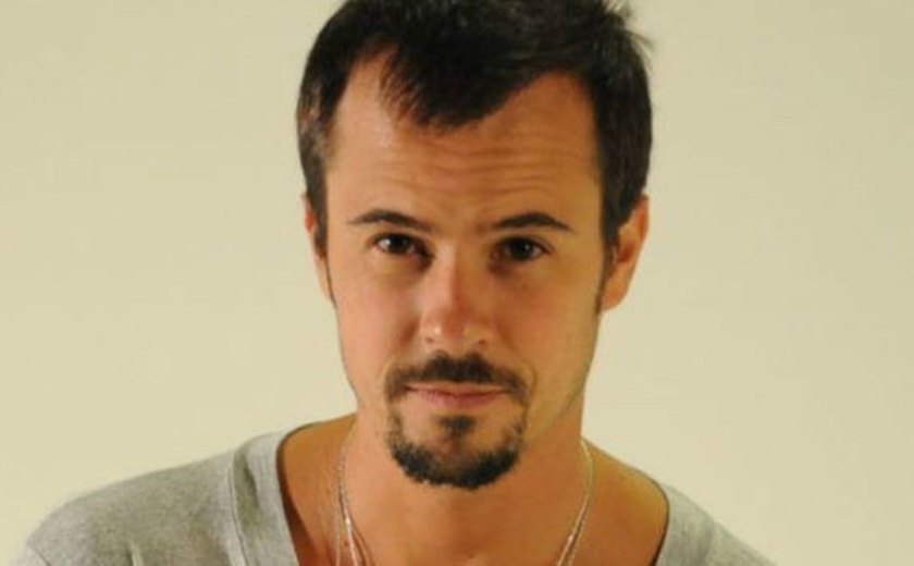 Ator Paulo Vilhena deixa a Rede Globo depois de 23 anos de trabalho