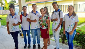 Mulheres ocupam mais de 70% dos cargos de direção de escolas na rede estadual