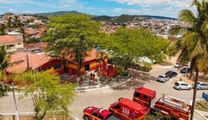 Caminhoneiro tem braço lacerado quando trabalhava em conserto do veículo