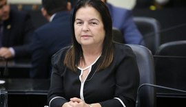 Sancionada lei de Fátima Canuto que reserva 20% de vagas para negros, índios e quilombolas em concursos públicos