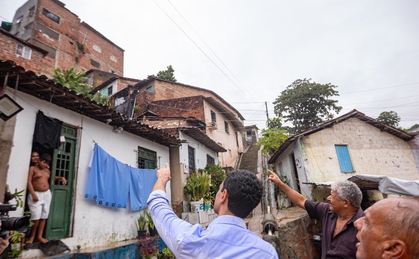 JHC visita áreas de risco de Maceió e garante assistência às famílias afetadas