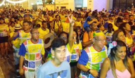 Bloco Zona Postal participa das prévias de carnaval em Maceió