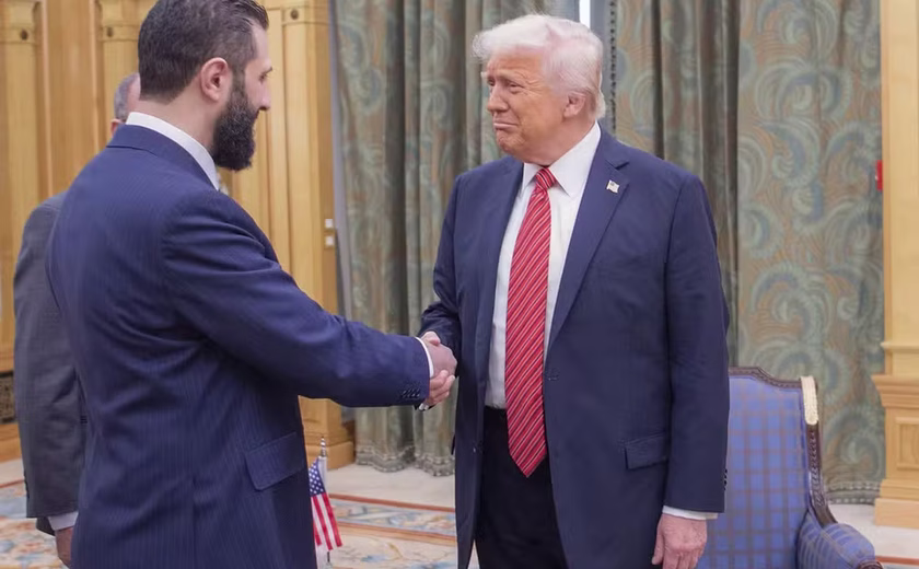 Trump se reúne com presidente sírio, que era buscado pelos EUA até ano passado