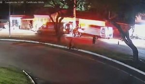 Videomonitoramento registra acidente de moto no Trapiche da Barra; suspeitos portavam arma de fogo